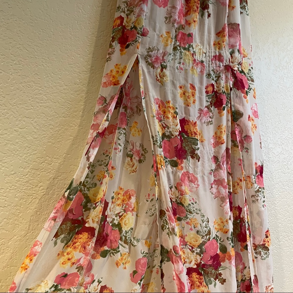 Windsor Floral Halter Dress - Picture 2 of 4